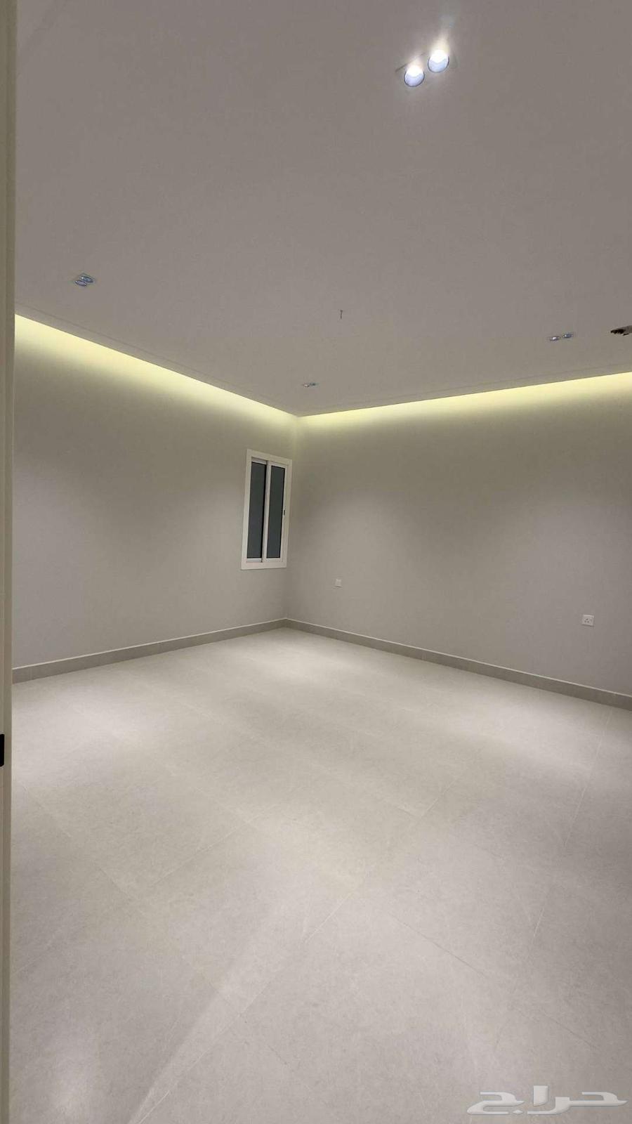 6 bedroom apartment in King Fahd 14
