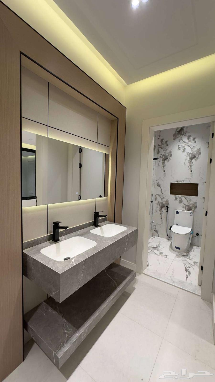 6 bedroom apartment in King Fahd 5