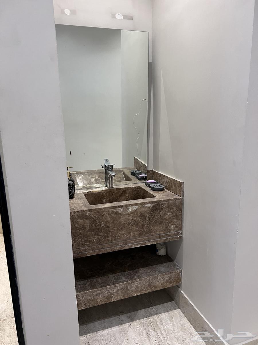 6 bedroom apartment in Ash Shulah 40