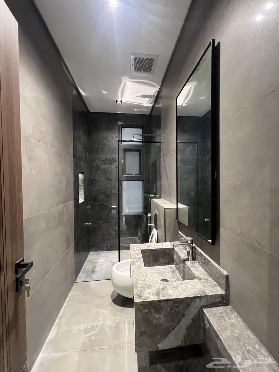 شقة 5 غرف في الشوقية 8