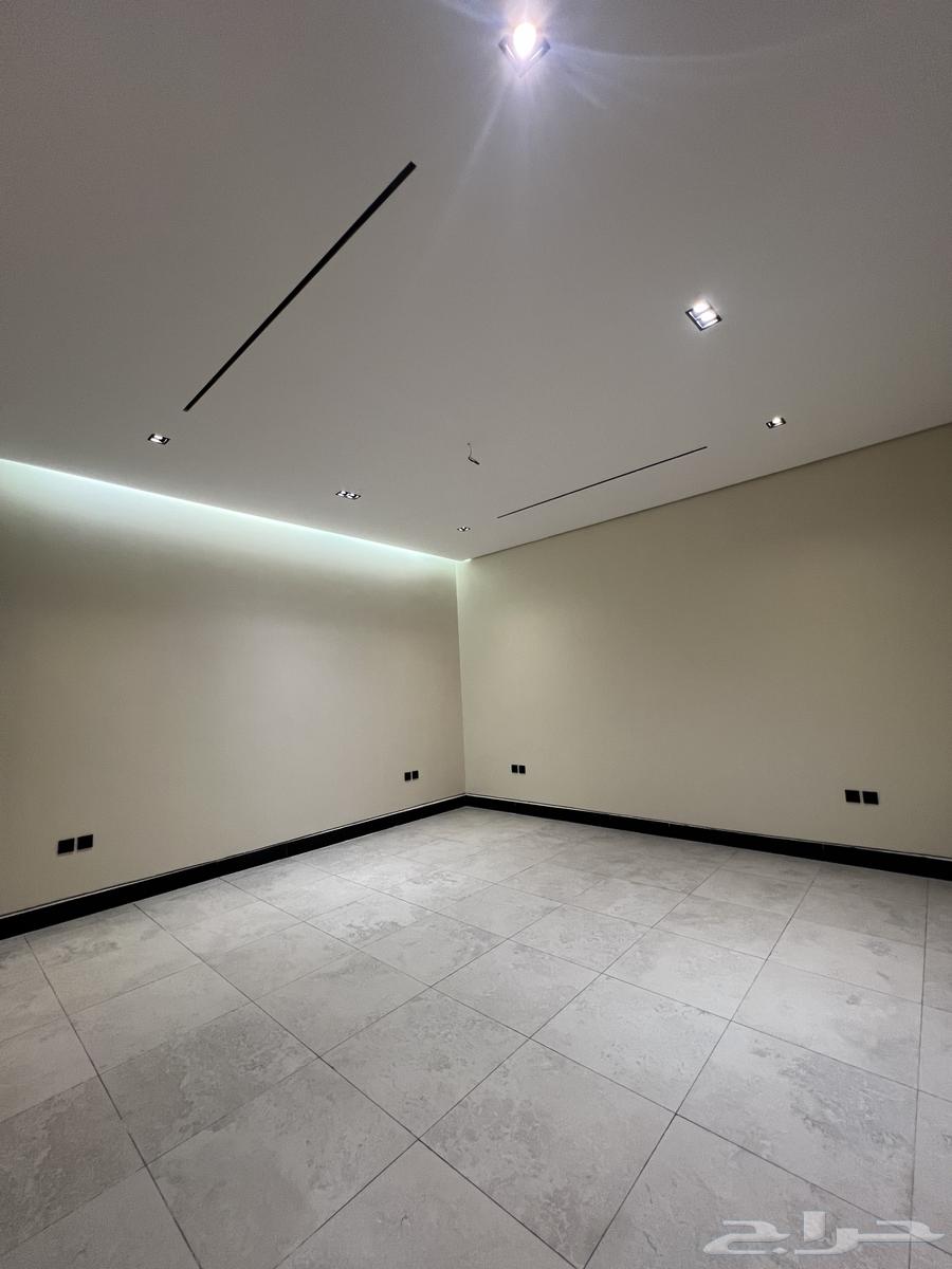 شقة 5 غرف في الشوقية 10