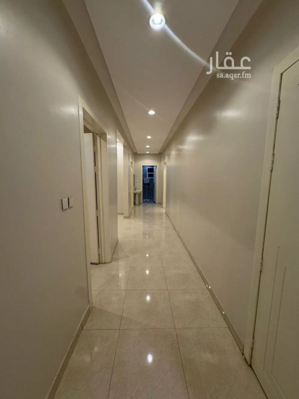 3 bedroom floor in Tuwaiq 2