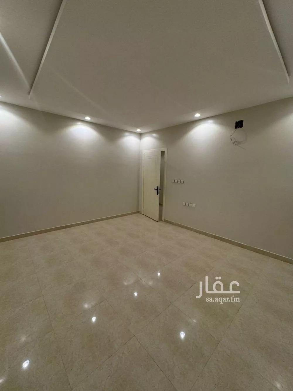 3 bedroom floor in Tuwaiq 7