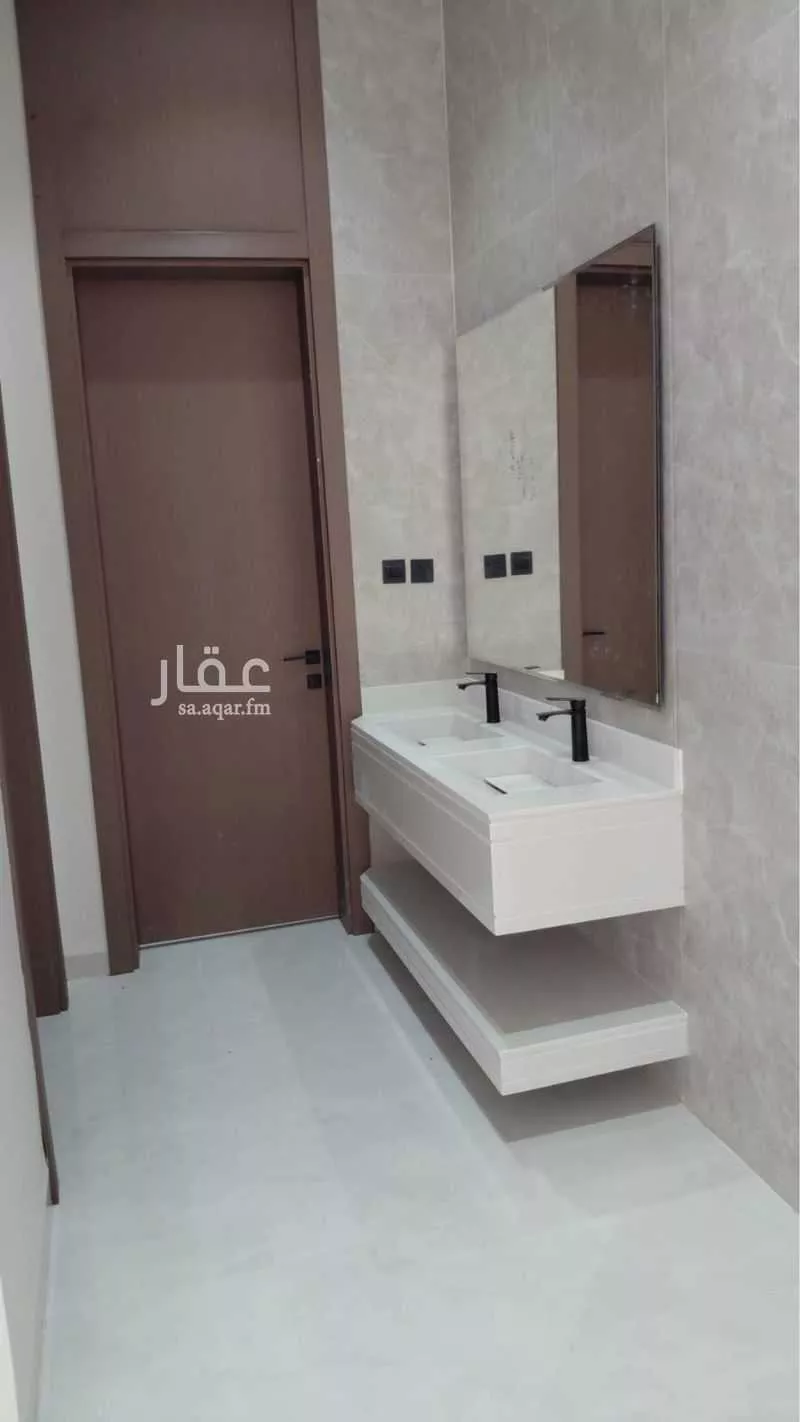 فيلا 10 غرف في النظيم 3