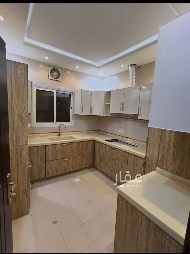 3 bedroom floor in Okaz 2