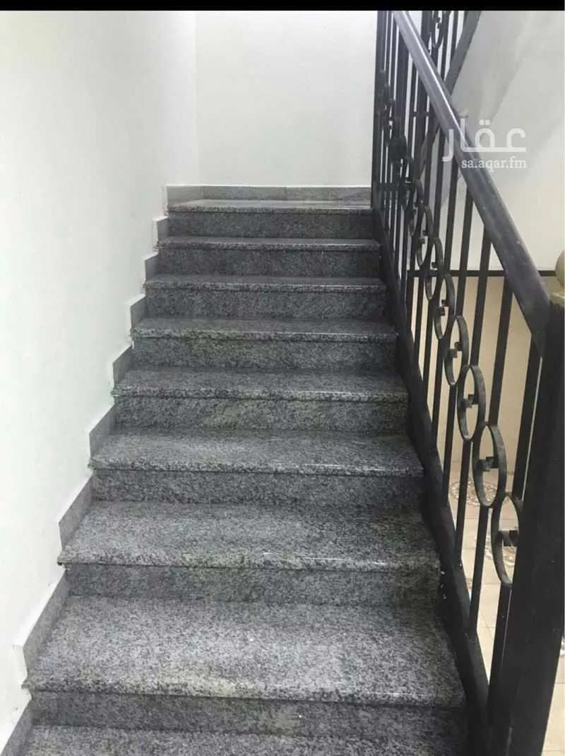 3 bedroom floor in Okaz 20