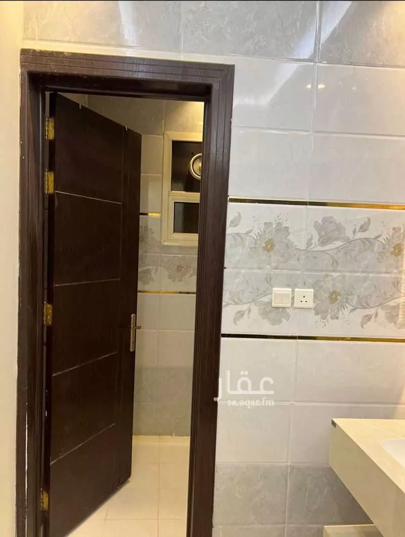 3 bedroom floor in Okaz 8