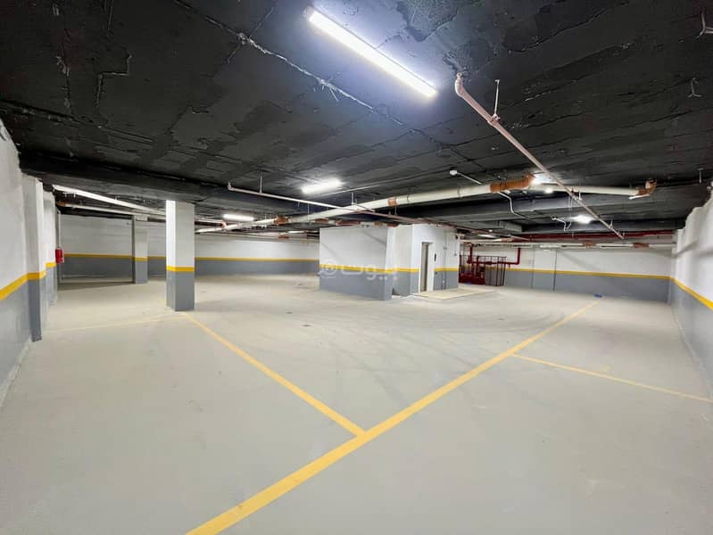 4 bedroom apartment in Al Mahdiyyah, Riyadh 15