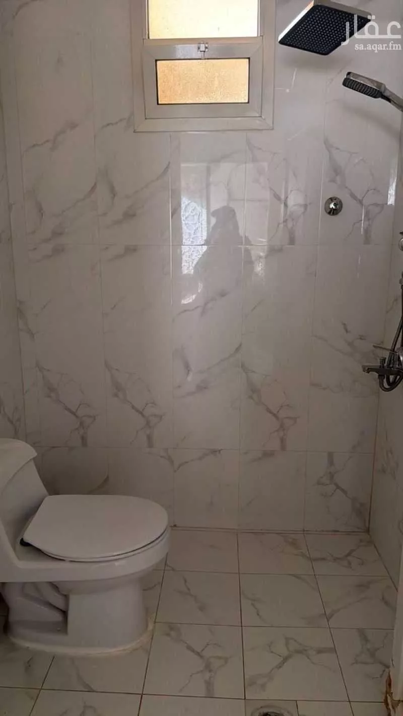 4 bedroom floor in Irqah 13