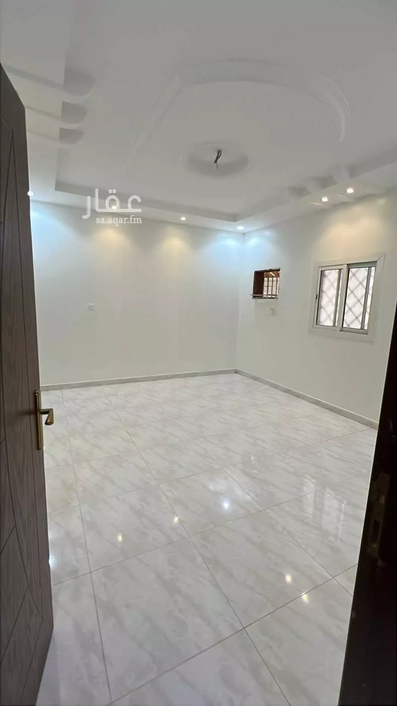 4 bedroom apartment in Al Ajawid 6