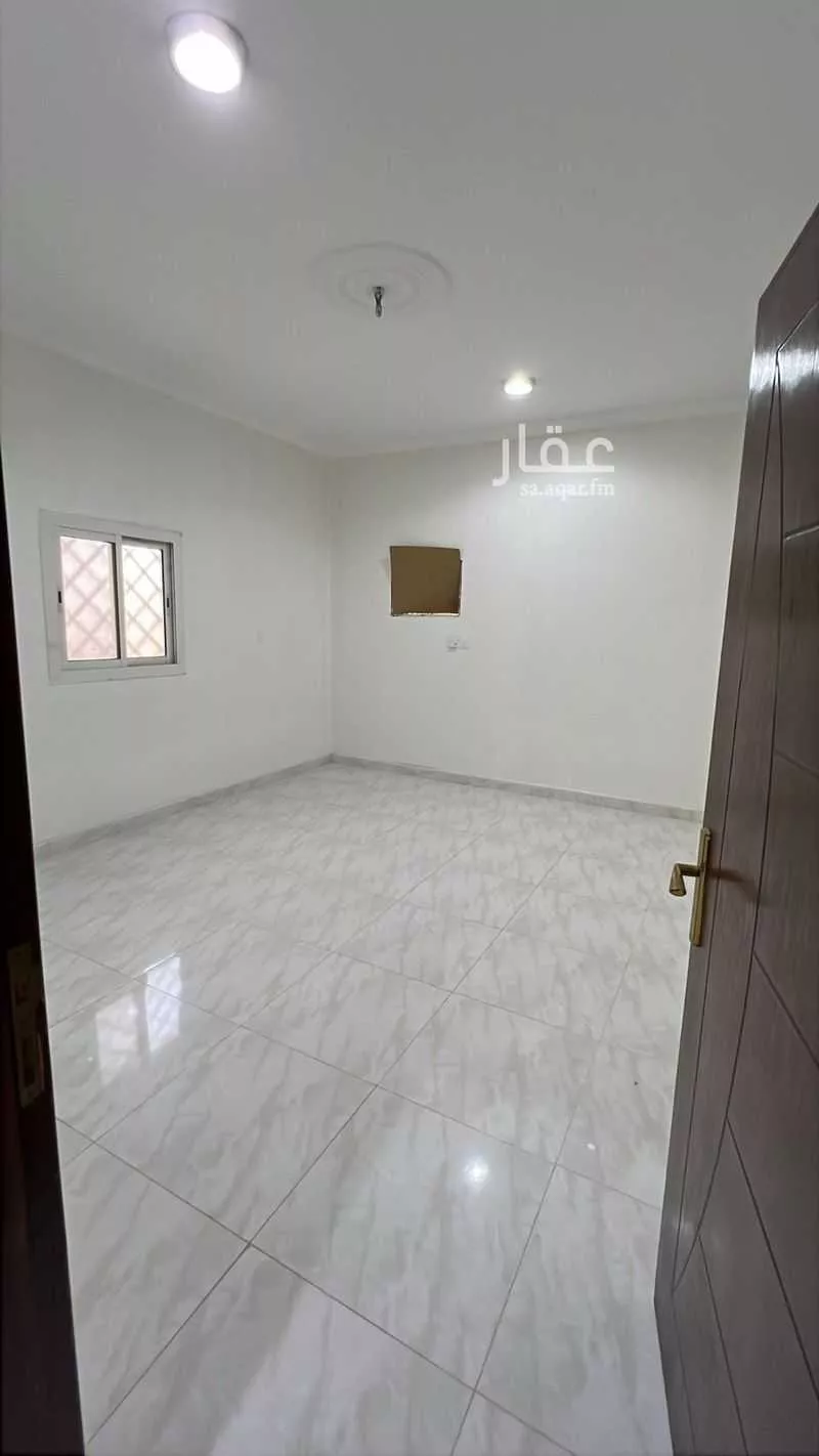 4 bedroom apartment in Al Ajawid 7