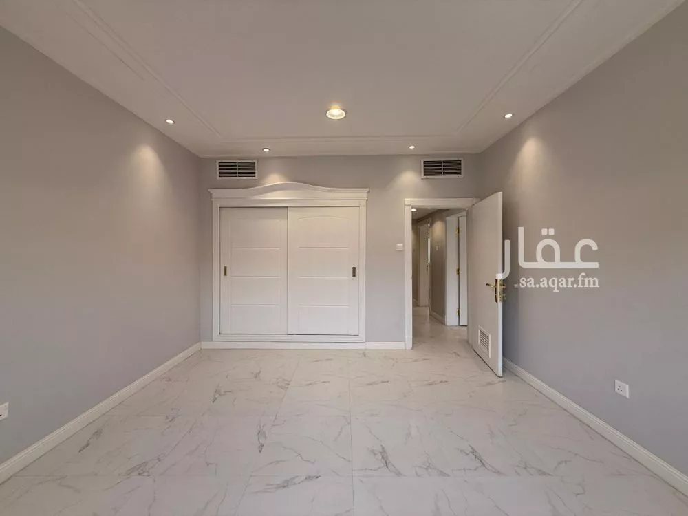 3 bedroom villa in Riyadh 11