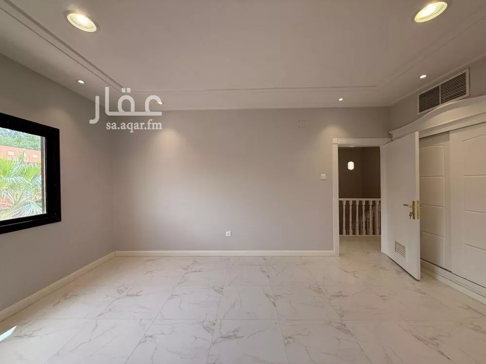 فيلا 3 غرف في النخيل 19