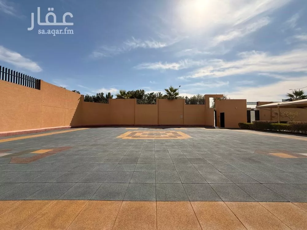 فيلا 3 غرف في النخيل 23