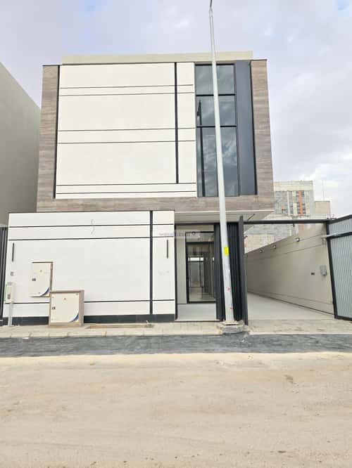 6 bedroom villa in Al Rimal 3