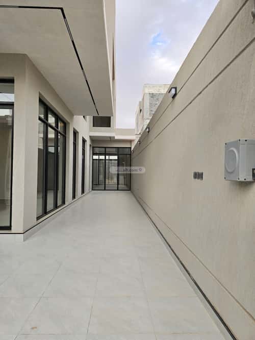 6 bedroom villa in Al Rimal 9