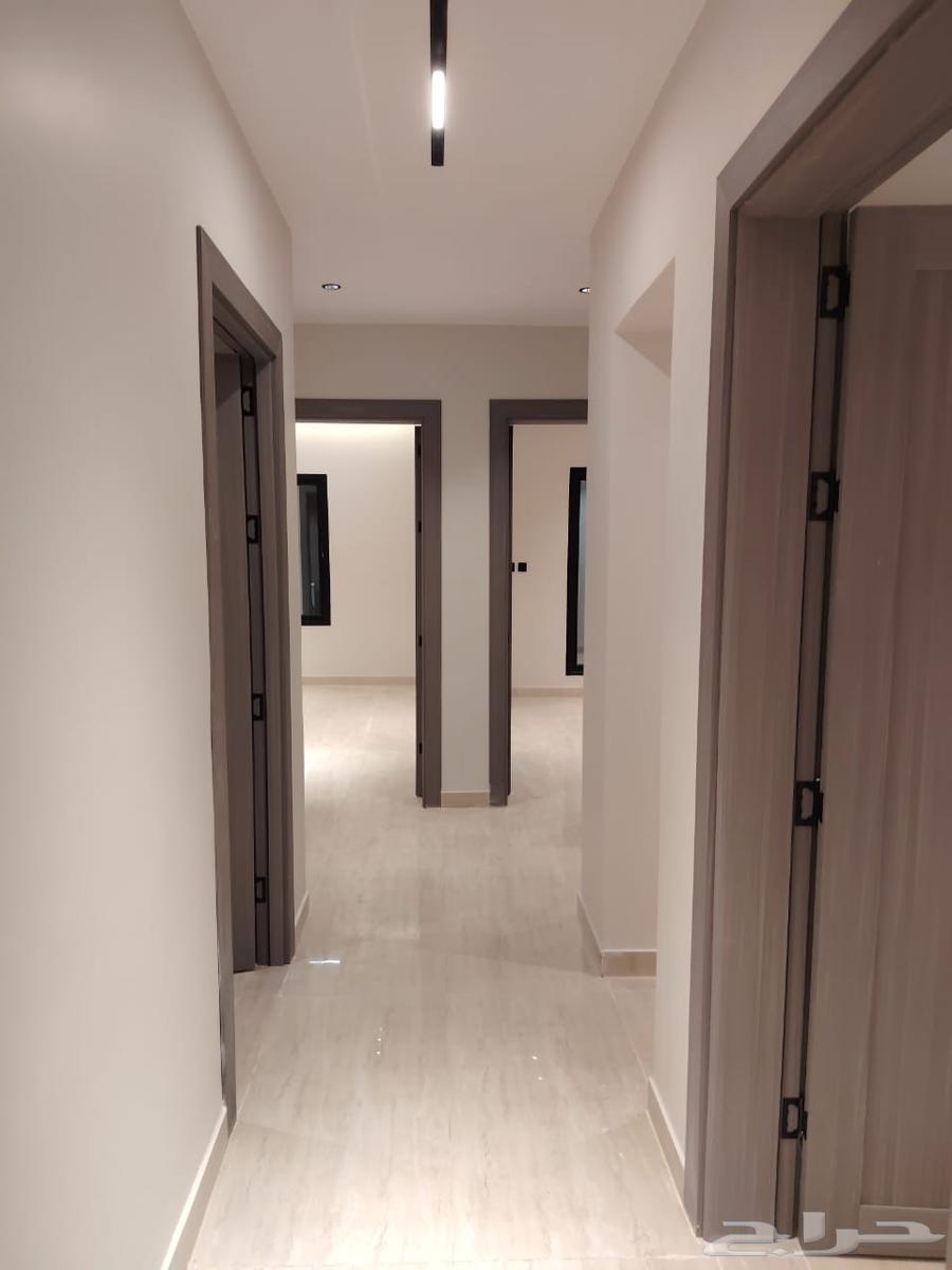 5 bedroom apartment in Al Hamra 4