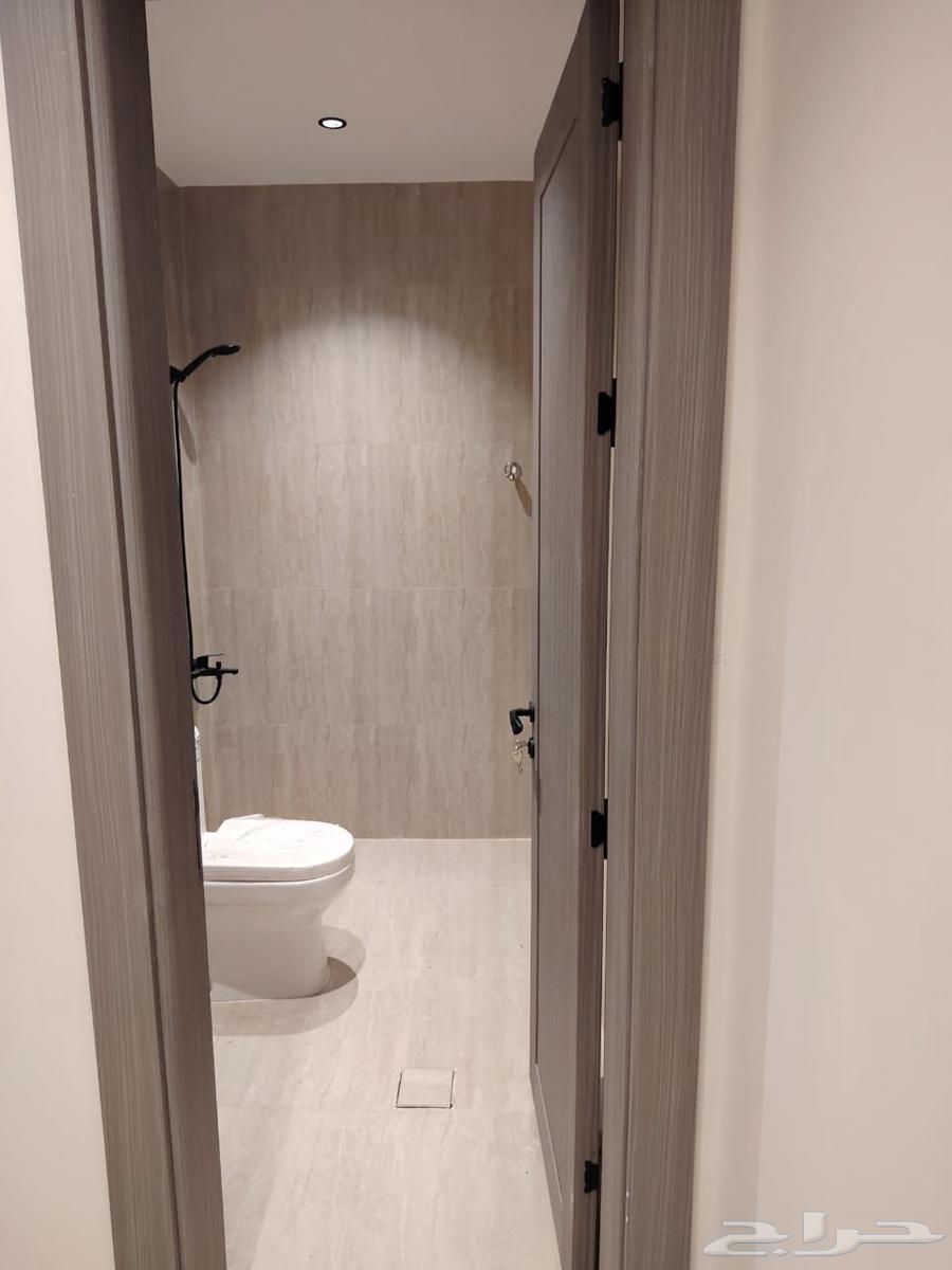 5 bedroom apartment in Al Hamra 8