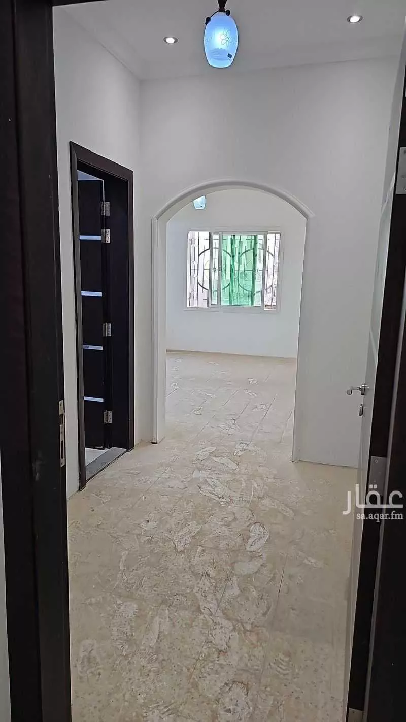 فيلا 5 غرف في الربوة 6
