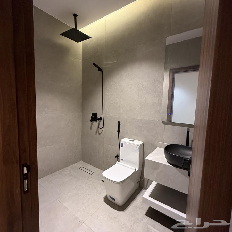 6 bedroom apartment in Wali Al Ahd 12