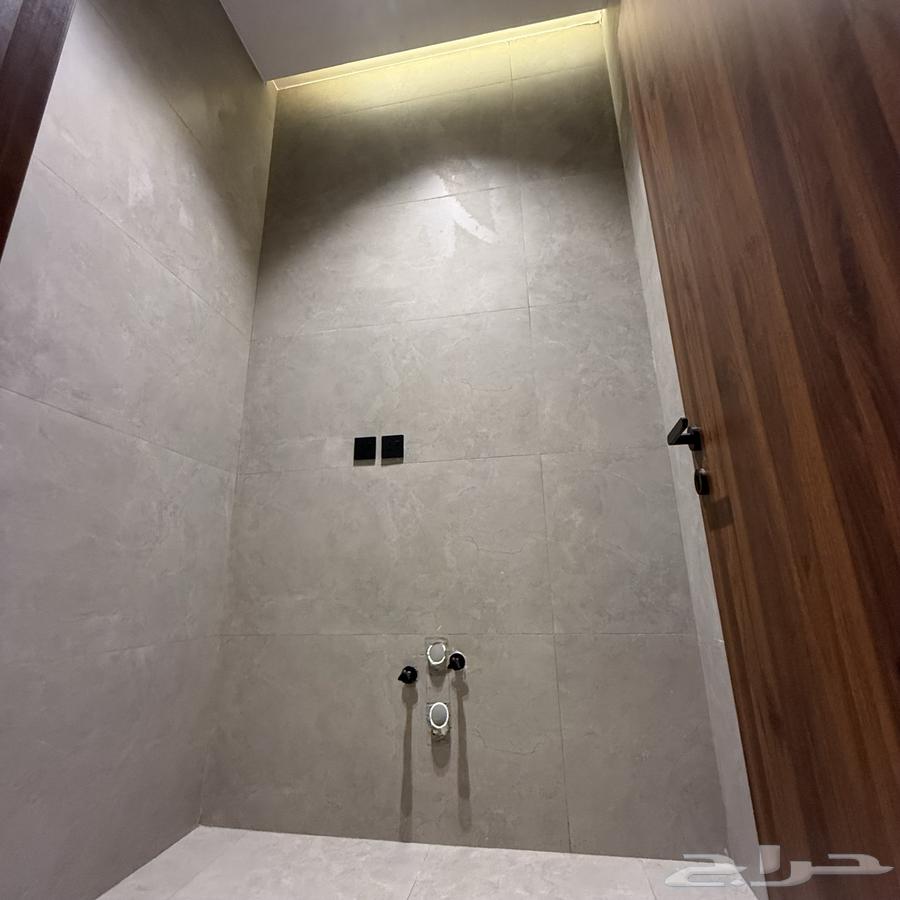 6 bedroom apartment in Wali Al Ahd 15