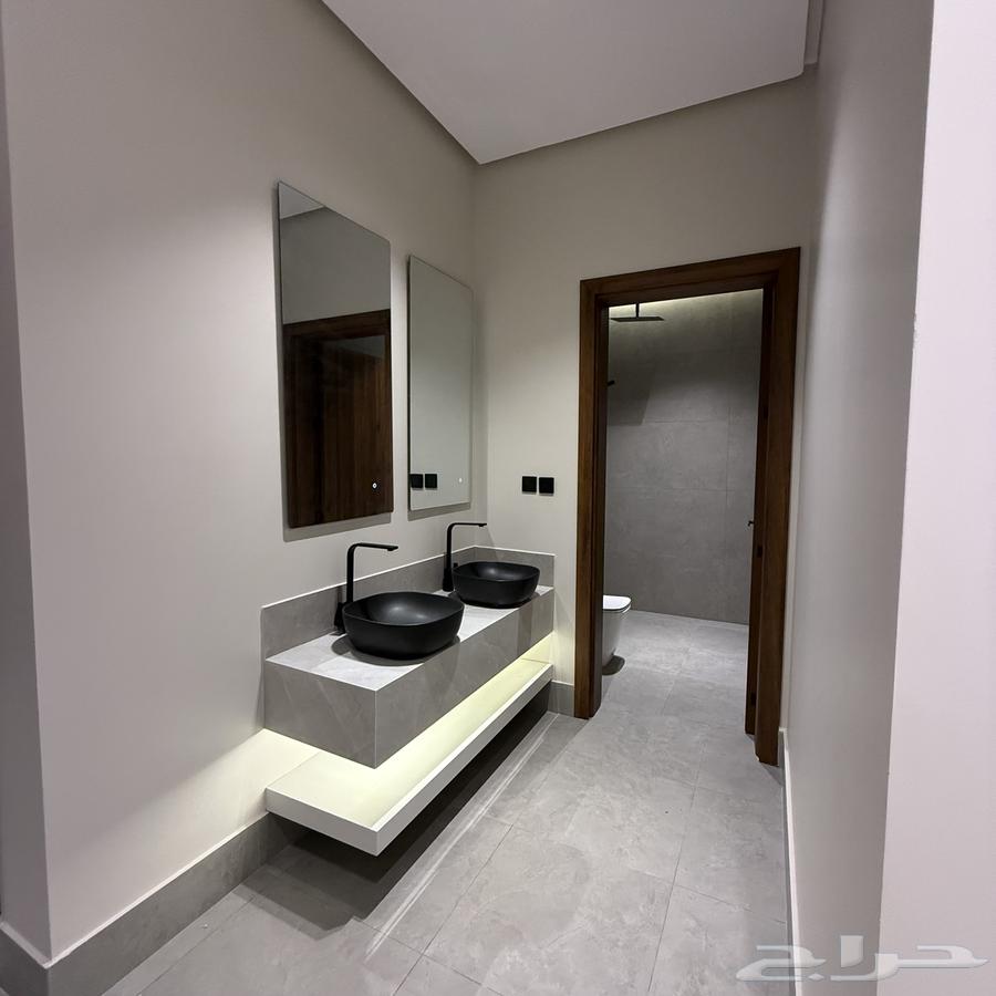 6 bedroom apartment in Wali Al Ahd 9