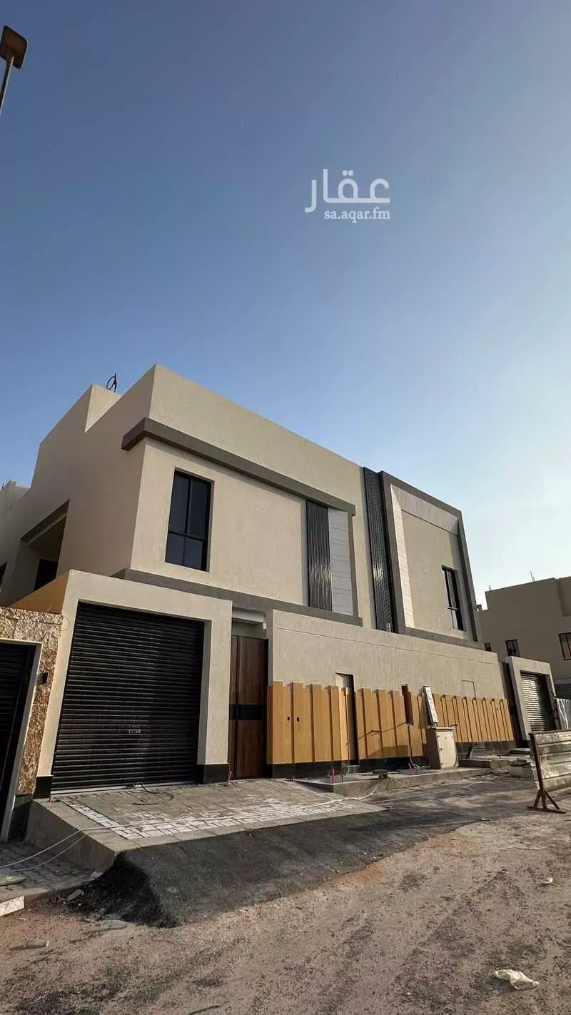 5 bedroom villa in Al Rimal 3