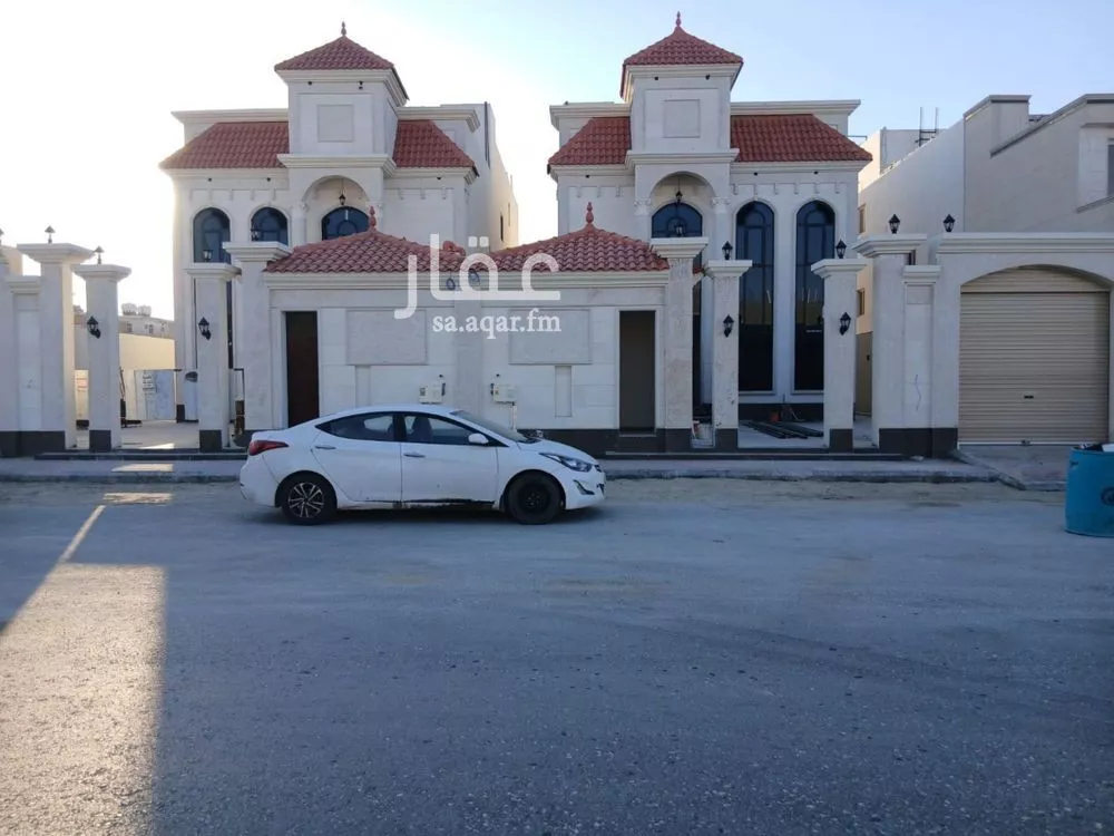 فيلا 9 غرف في الشراع 3