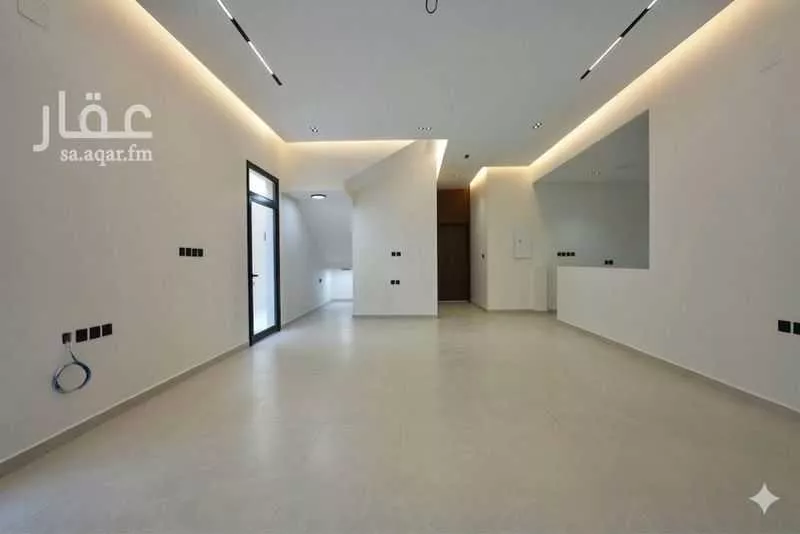 5 bedroom villa in Al Rimal 2