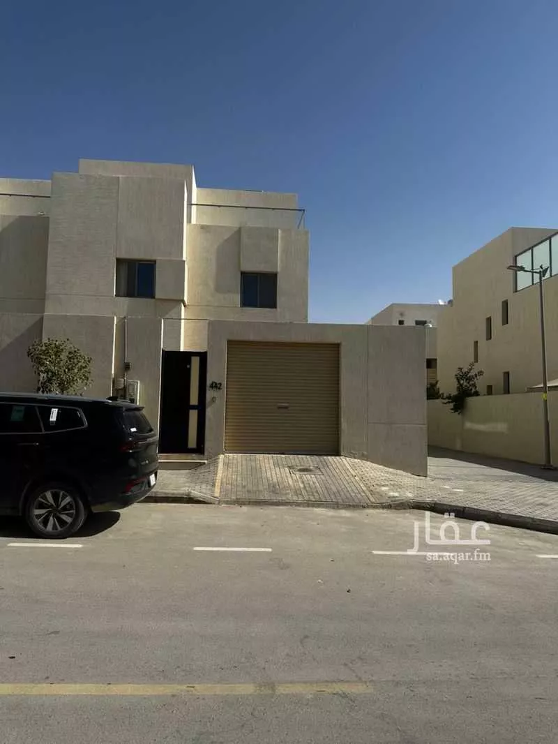 6 bedroom villa in Al Narjis 7
