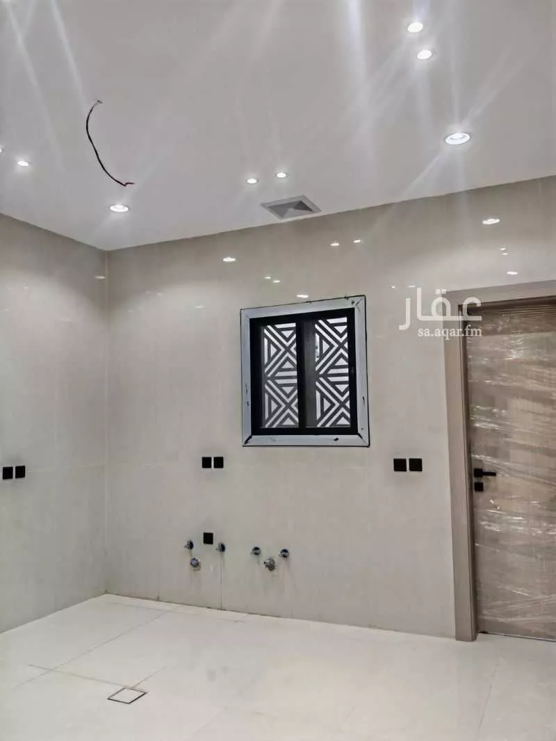دور 5 غرف في طيبة 7