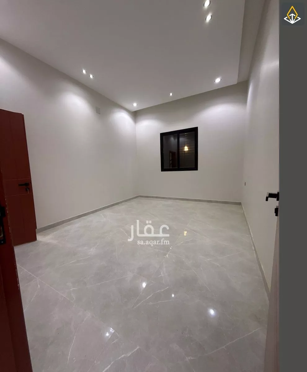 فيلا 4 غرف في الجنادرية 7
