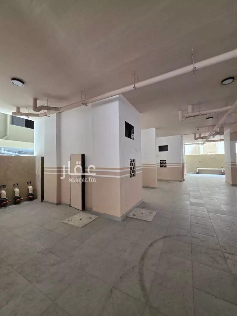 3 bedroom apartment in Batha Quraysh 13
