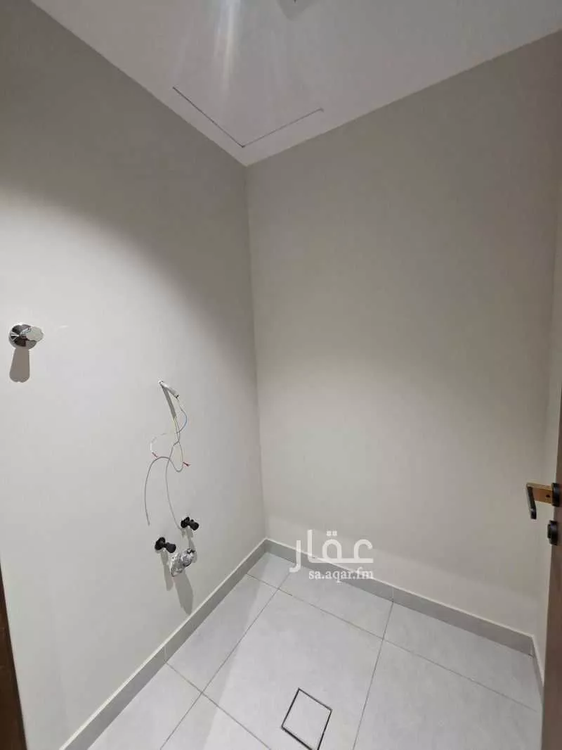 3 bedroom apartment in Batha Quraysh 15