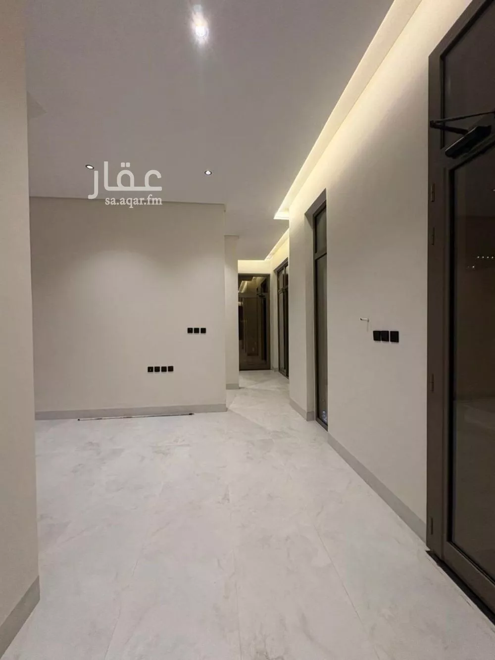 فيلا 6 غرف في المهدية 5