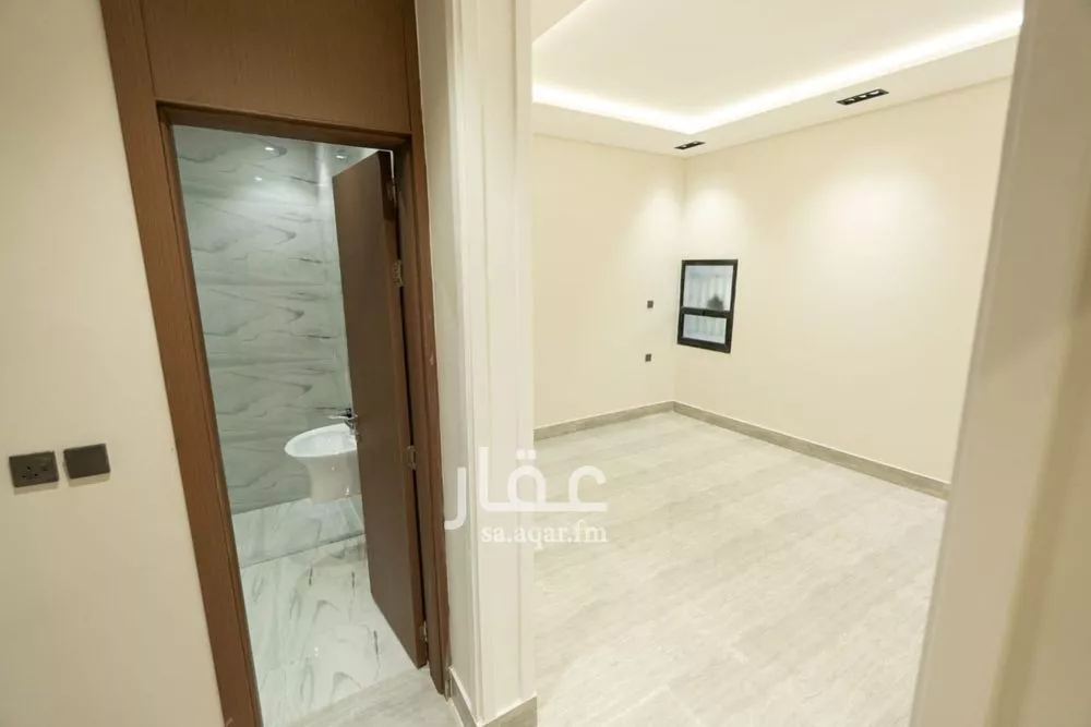 فيلا 5 غرف في الرمال 15