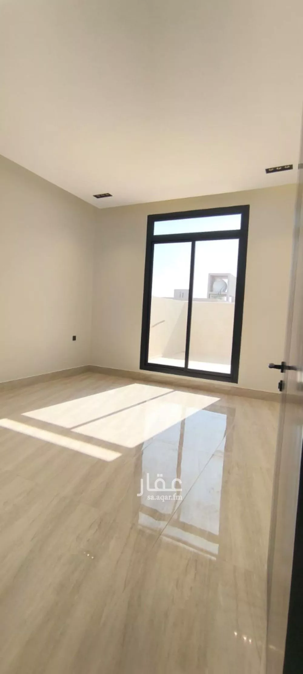 فيلا 5 غرف في الرمال 25