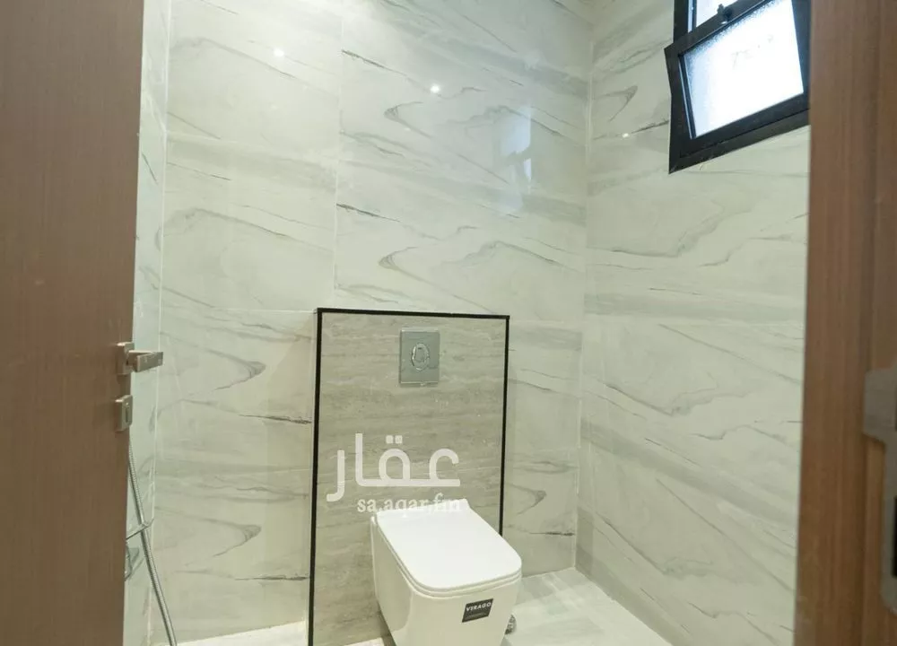 فيلا 5 غرف في الرمال 10