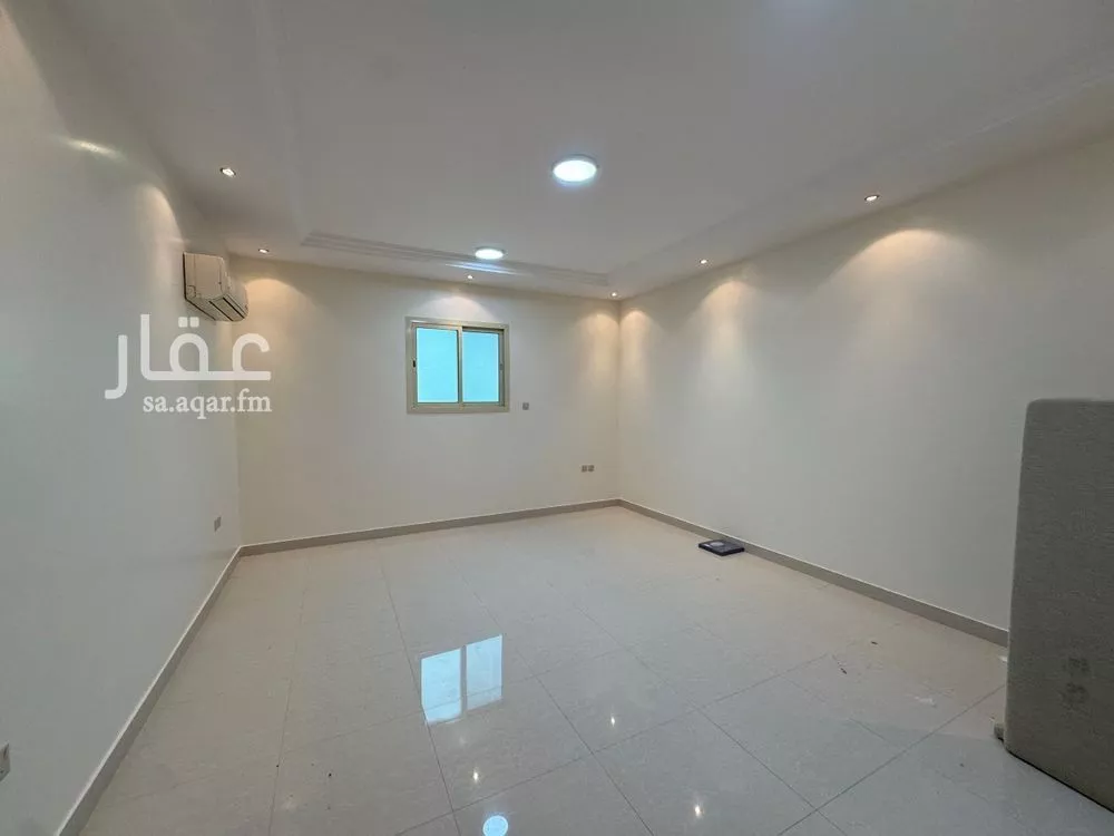 2 bedroom floor in Al Yasmin 3