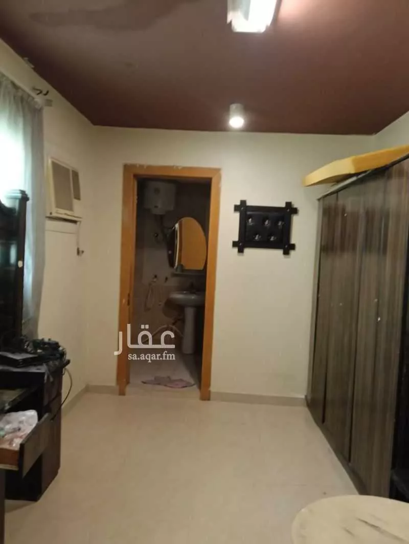 4 bedroom floor in Al Falah 13