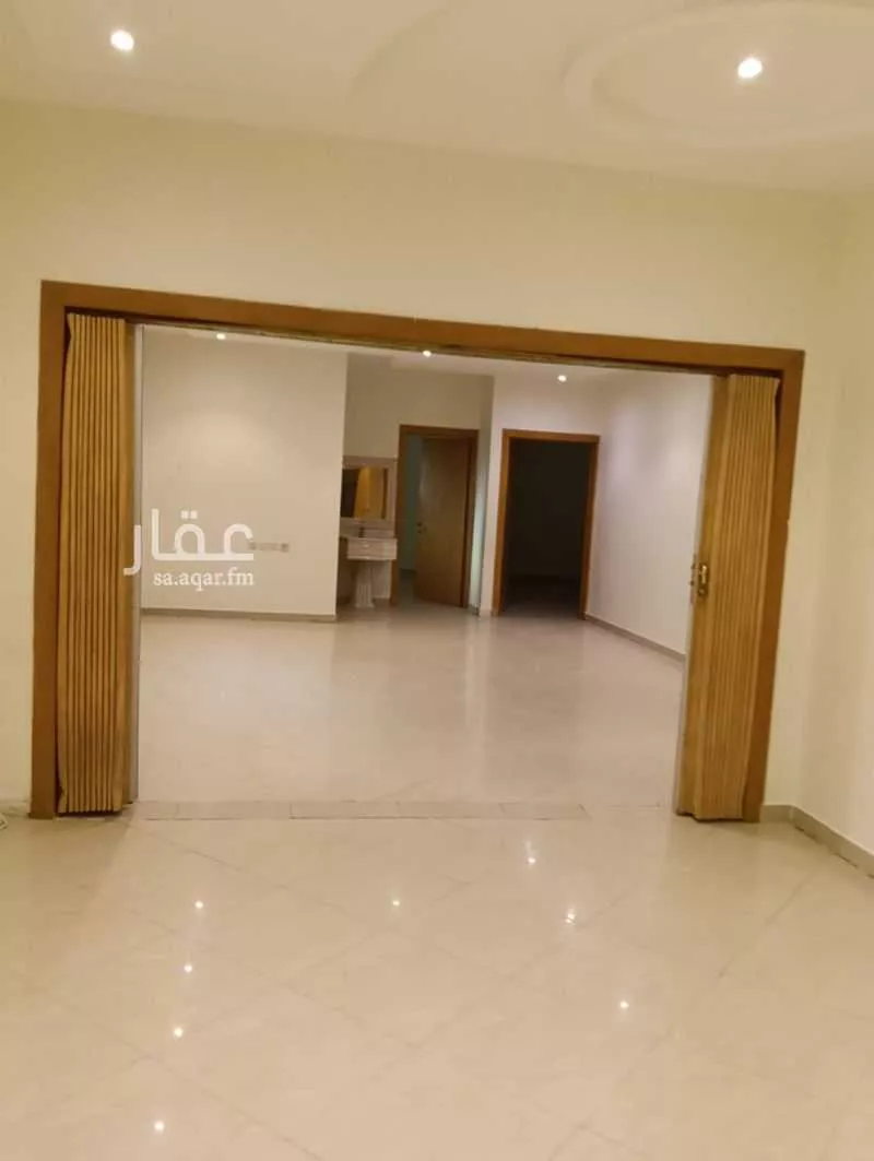 4 bedroom floor in Al Falah 8