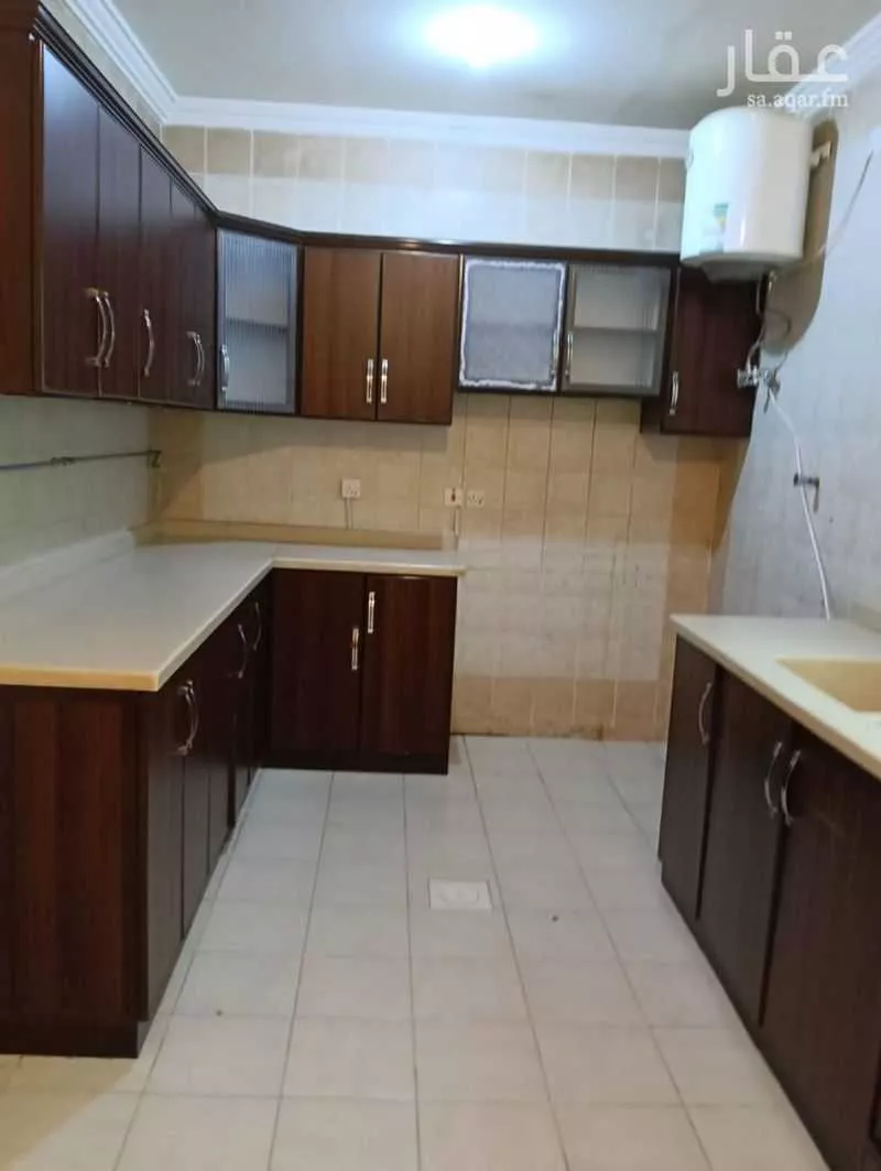 4 bedroom floor in Al Falah 10