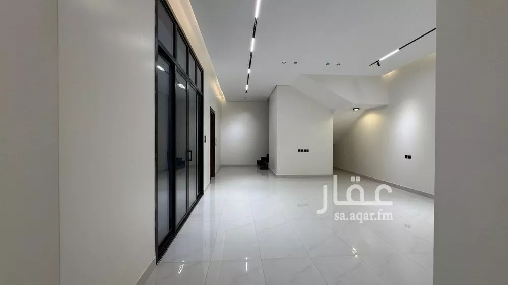 فيلا 6 غرف في المهدية 7