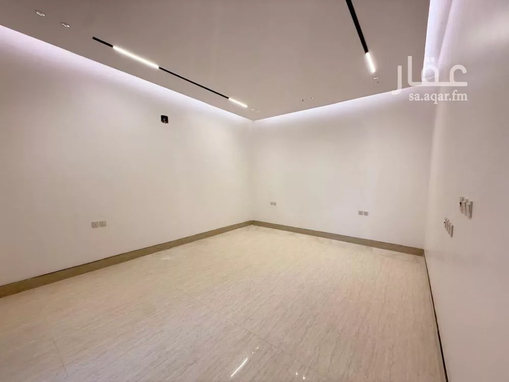 6 bedroom villa in Al Mahdiyyah 2