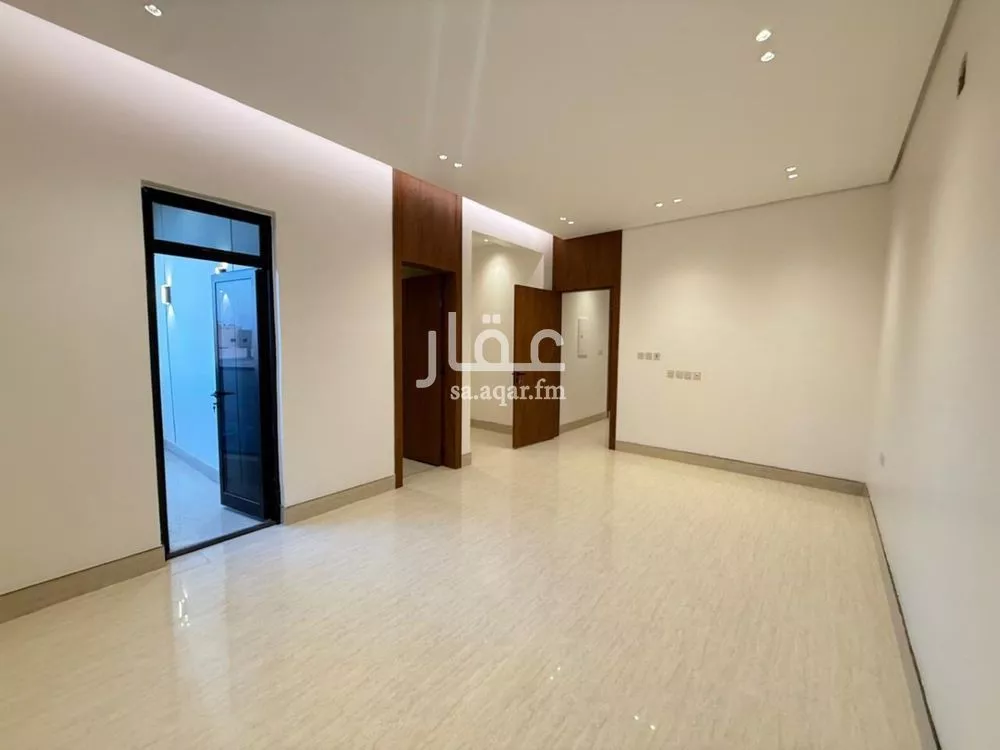 6 bedroom villa in Al Mahdiyyah 13