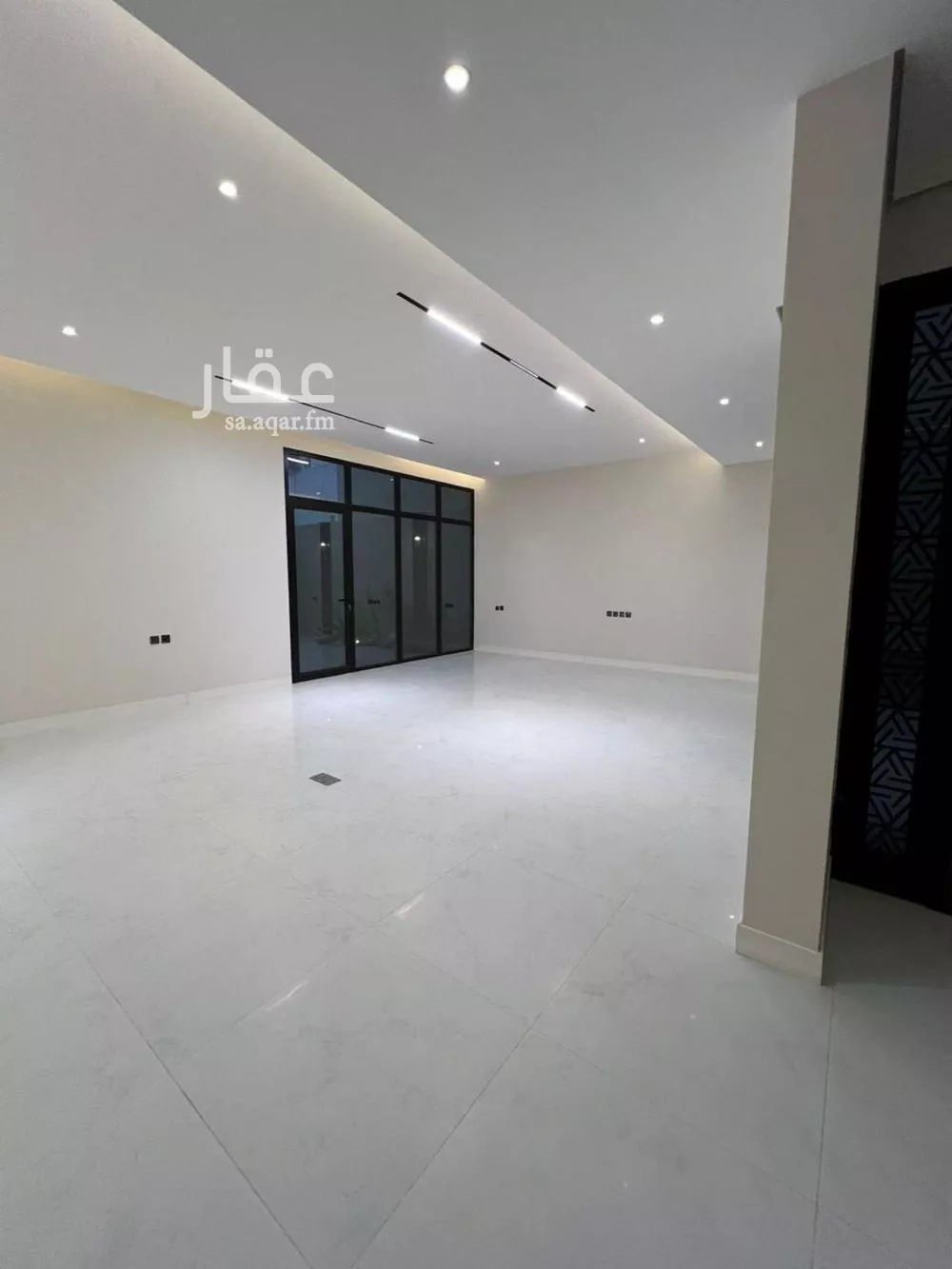 6 bedroom villa in Al Mahdiyyah 8
