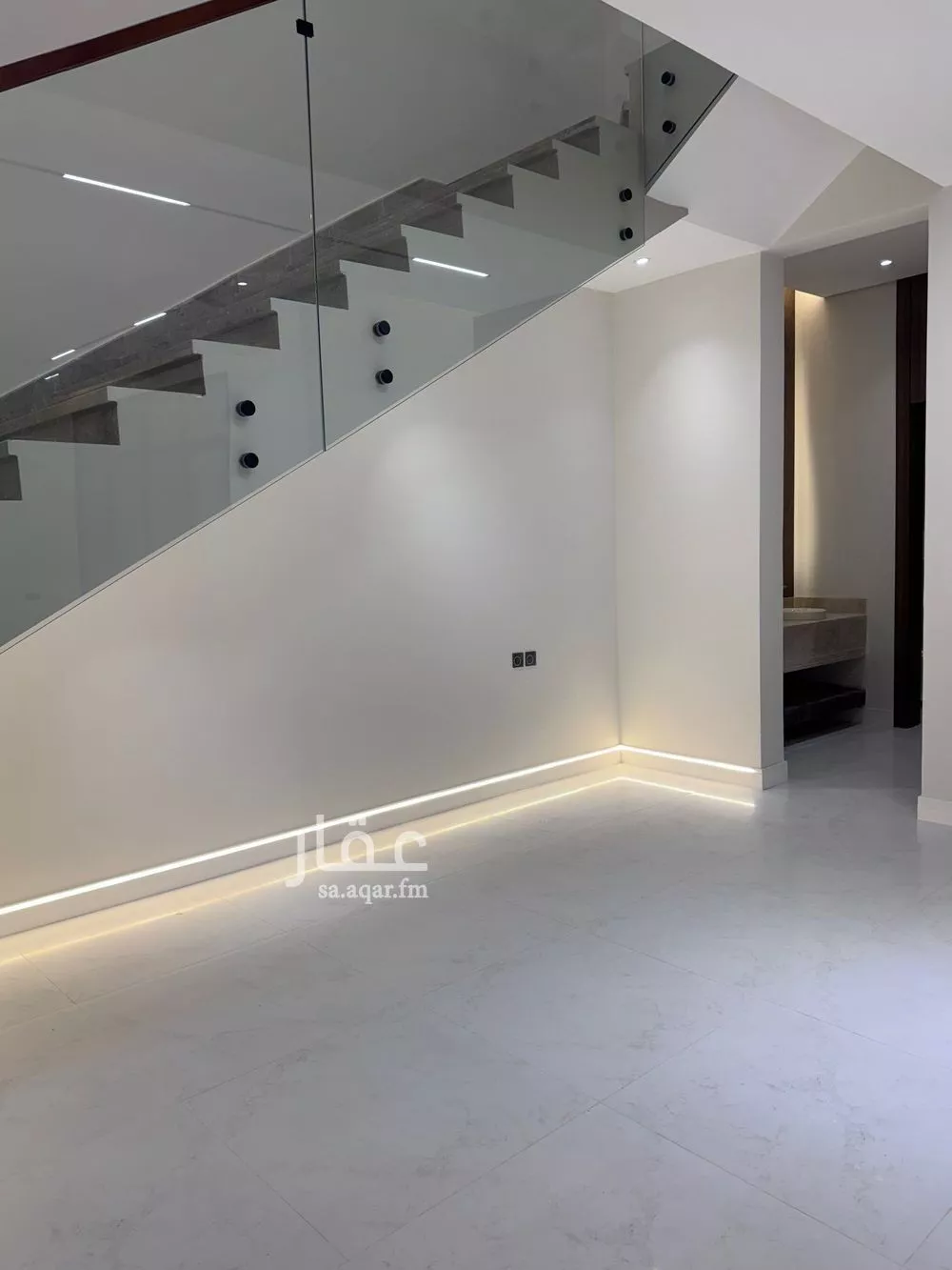6 bedroom villa in Al Mahdiyyah 11