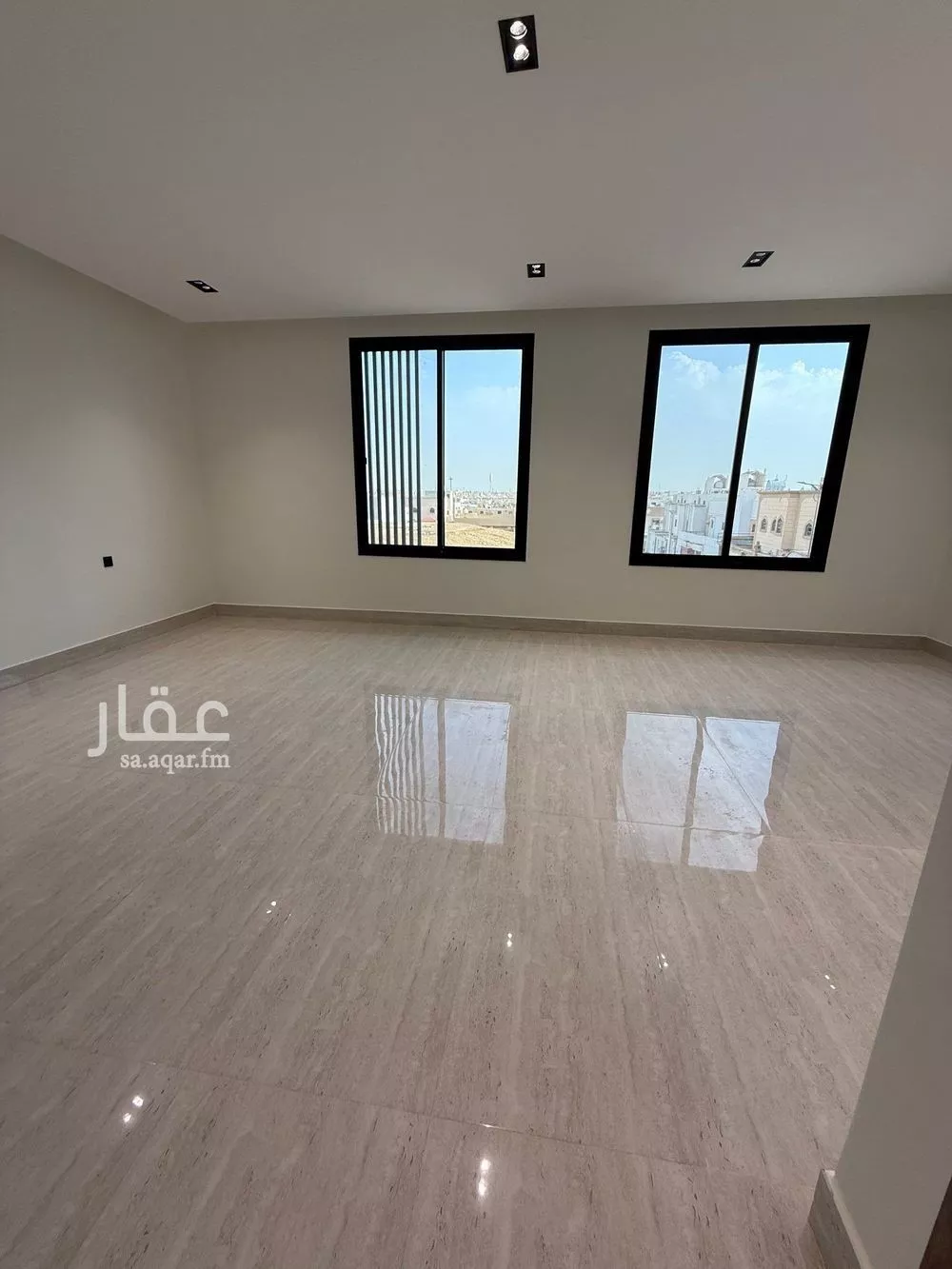 8 bedroom villa in Tuwaiq 18