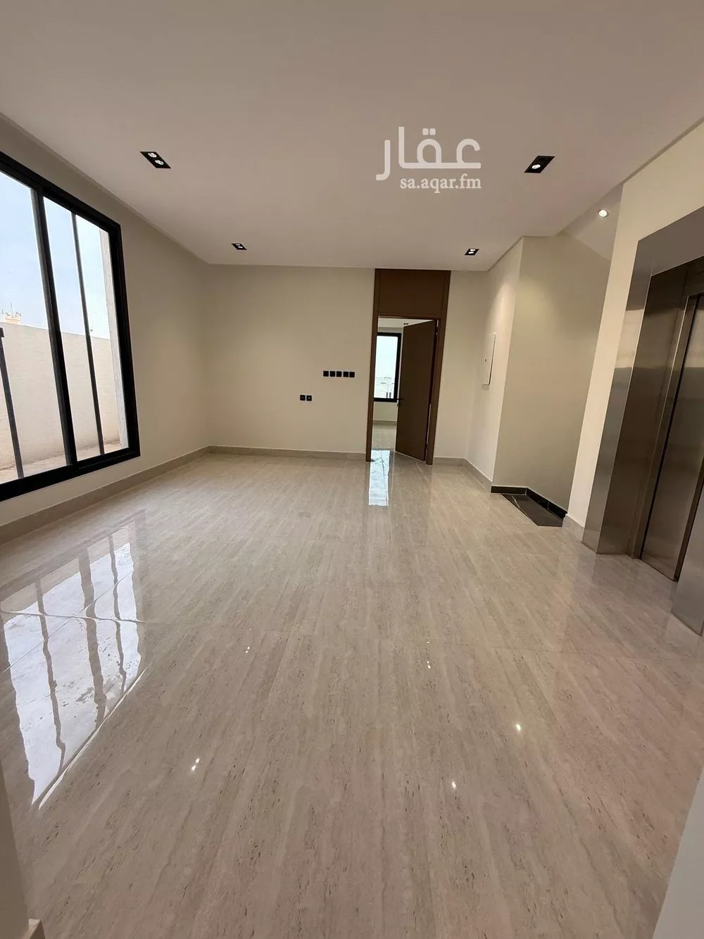 8 bedroom villa in Tuwaiq 10