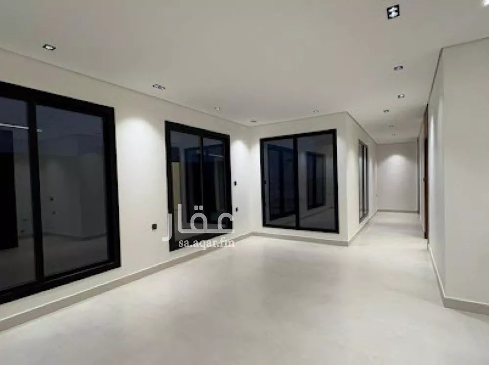 6 bedroom villa in Al Mahdiyyah 17